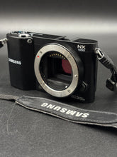 Samsung NX1000 / 20.3MP/ Mirroles Digital Camera/ Body Only
